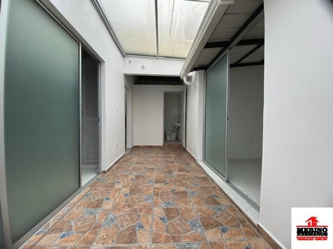 Casa de 4 alcobas en arriendo en Florida Nueva, Medellín, 197 m² · foto 22 de 23
