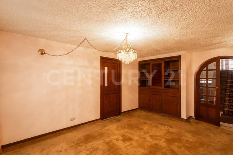 Casa de 5 alcobas en venta en Unicentro Bogotá, Bogotá, 428 m² · foto 5 de 23
