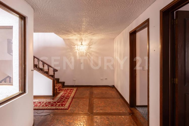 Casa de 5 alcobas en venta en Unicentro Bogotá, Bogotá, 428 m² · foto 8 de 23