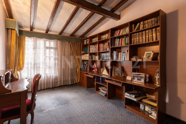 Casa de 5 alcobas en venta en Unicentro Bogotá, Bogotá, 428 m² · foto 14 de 23