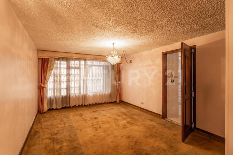 Casa de 5 alcobas en venta en Unicentro Bogotá, Bogotá, 428 m² · foto 16 de 23