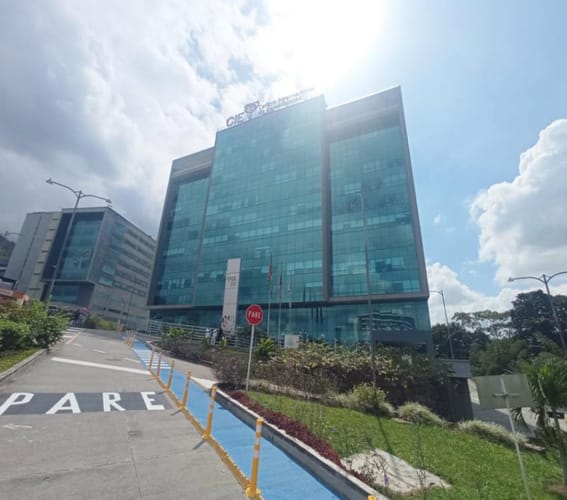 Consultorio en arriendo en Terrazas De Menzuli, Piedecuesta, 43 m² · foto 2 de 2