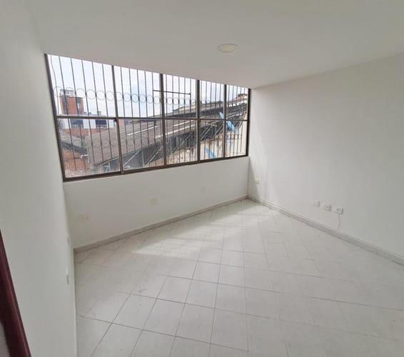 Oficina en arriendo en Garcia Rovira, Bucaramanga, 45 m² · foto 3 de 7