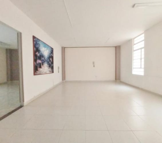 Edificio en arriendo en Centro, Bucaramanga, 1226 m² · foto 6 de 16