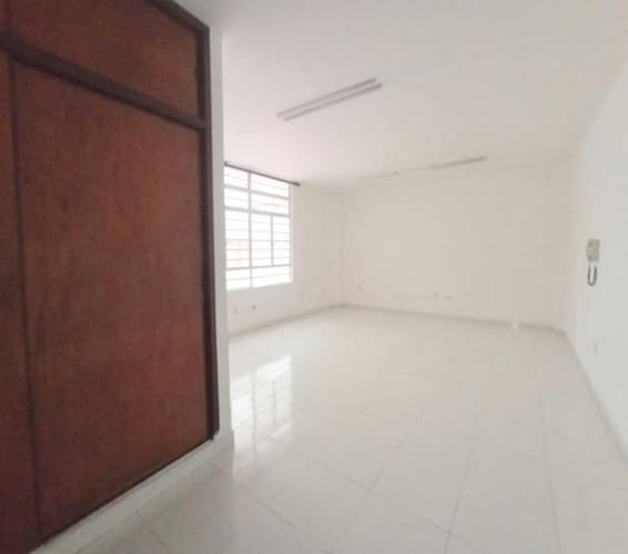 Edificio en arriendo en Centro, Bucaramanga, 1226 m² · foto 10 de 16