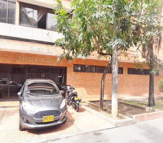 Local en arriendo en La Aurora, Bucaramanga, 180 m² · foto 2 de 3