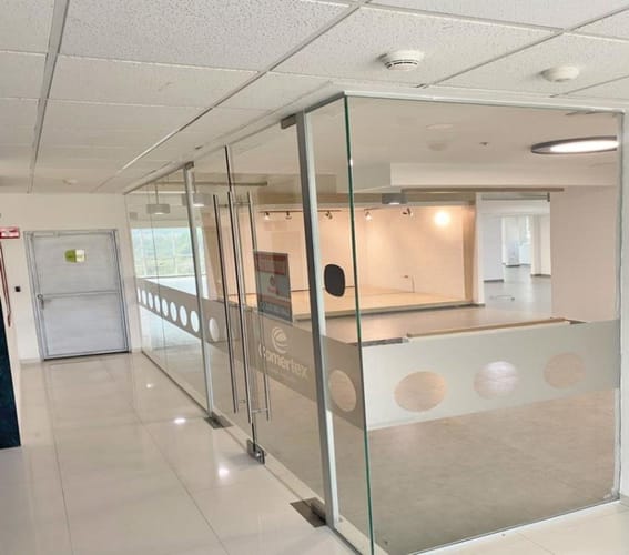 Oficina en arriendo en Rio Frio, Floridablanca, 402 m² · foto 2 de 9