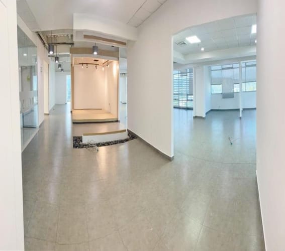 Oficina en arriendo en Rio Frio, Floridablanca, 402 m² · foto 8 de 9