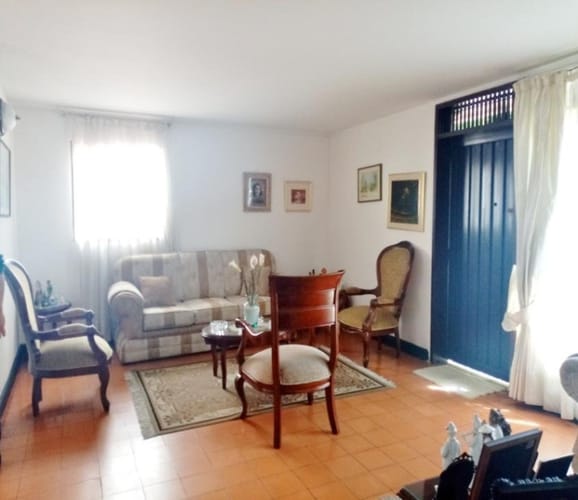 Casa de 4 alcobas en venta en Bolarqui, Bucaramanga, 208 m² · foto 3 de 15
