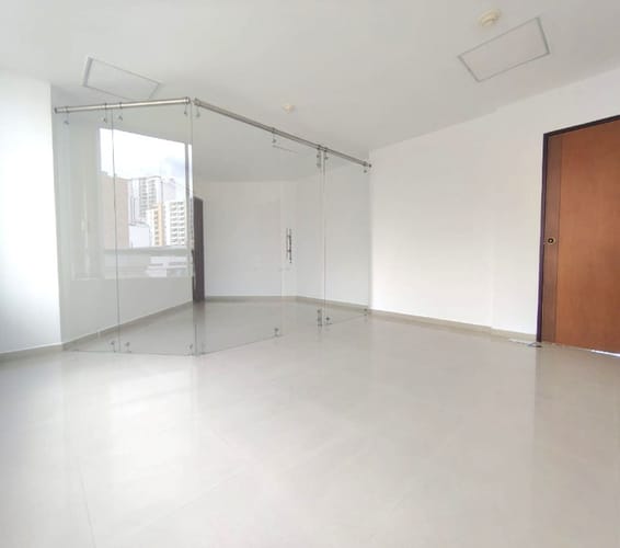 Oficina en arriendo en Bolivar, Bucaramanga, 36 m² · foto 4 de 6