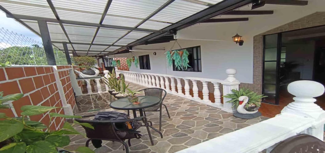 Casa de 10 alcobas en venta en San Peregrino, Manizales, 218 m² · foto 4 de 15
