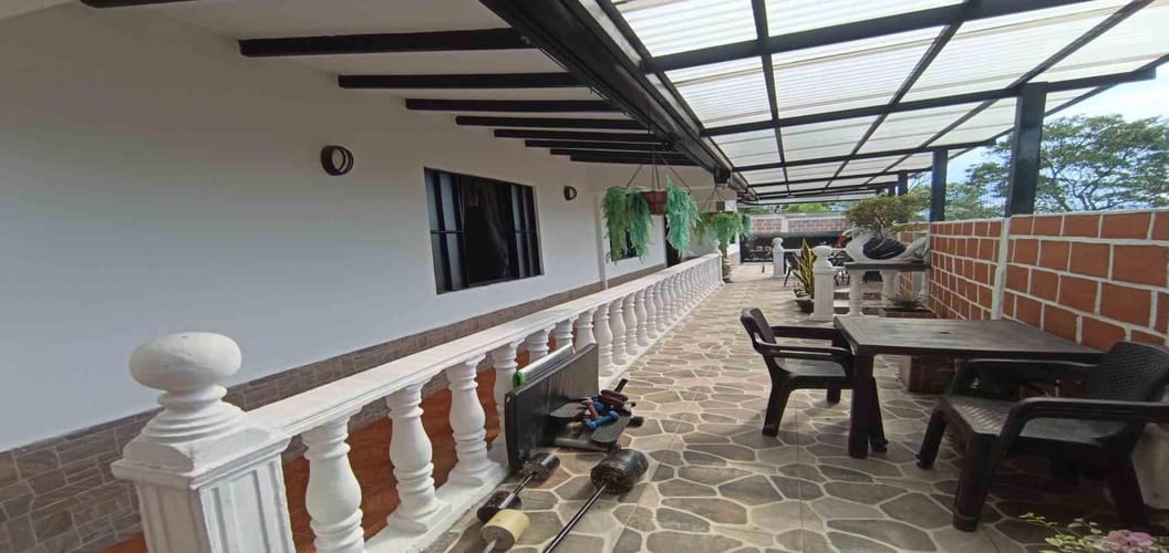 Casa de 10 alcobas en venta en San Peregrino, Manizales, 218 m² · foto 5 de 15