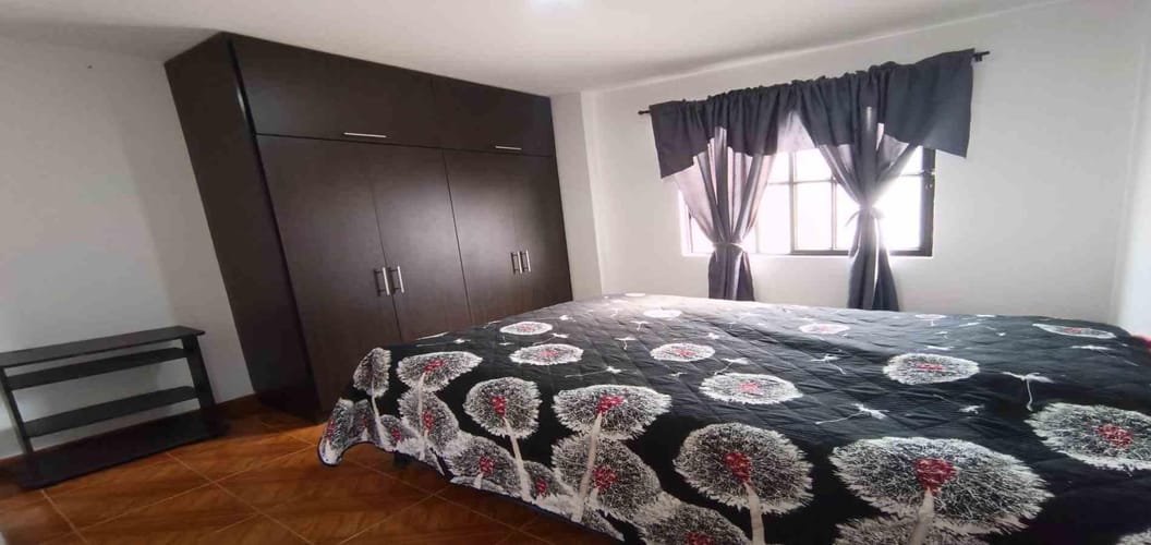 Casa de 10 alcobas en venta en San Peregrino, Manizales, 218 m² · foto 10 de 15
