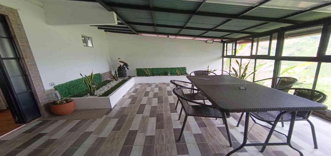 Casa de 10 alcobas en venta en San Peregrino, Manizales, 218 m² · foto 15 de 15