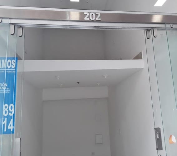 Local en arriendo en Casco Antiguo - Floridablanca, Floridablanca, 19 m² · foto 2 de 5
