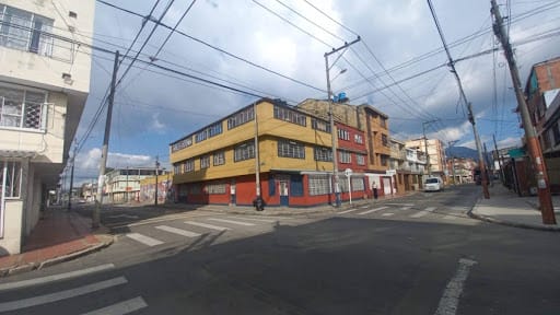 Casa en venta en Santa Isabel, Bogotá, 193 m² · foto 4 de 4