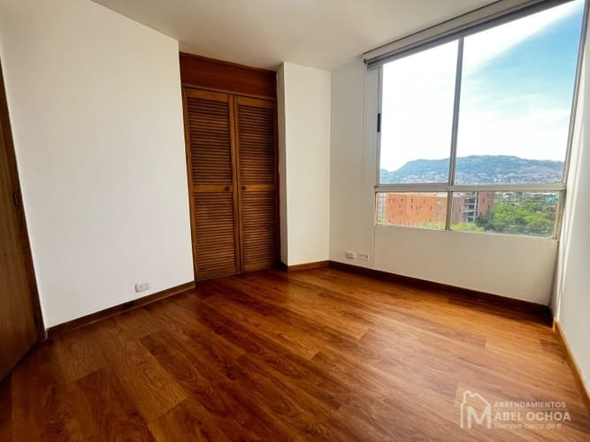 Apartamento de 3 alcobas en arriendo en Patio Bonito, Medellín, 75 m² · foto 4 de 17
