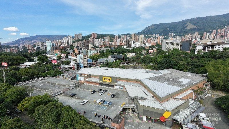 Apartamento de 3 alcobas en arriendo en Patio Bonito, Medellín, 75 m² · foto 16 de 17
