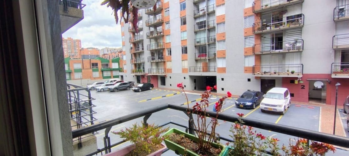 Apartamento de 3 alcobas en venta en Gratamira, Bogotá, 86 m² · foto 7 de 24