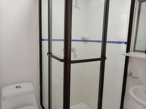 Apartamento de 1 alcoba en arriendo en Cedro Golf, Bogotá, 35 m² · foto 7 de 8