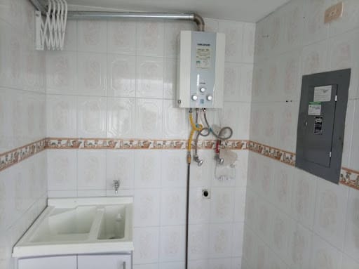Apartamento de 1 alcoba en arriendo en Cedro Golf, Bogotá, 35 m² · foto 8 de 8