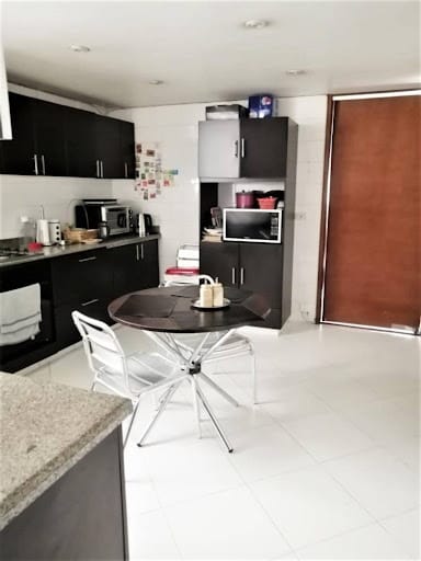 Apartamento de 3 alcobas en venta en Chico Norte, Bogotá, 228 m² · foto 13 de 13