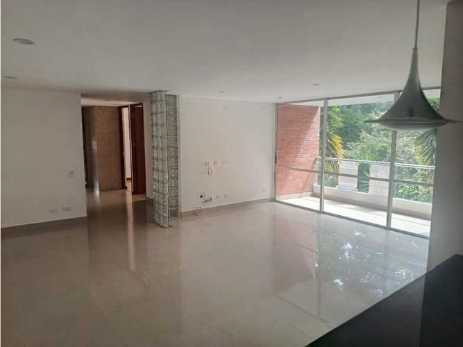 Apartamento de 3 alcobas en arriendo en Loma De Las Brujas, Envigado, 97 m² · foto 4 de 24