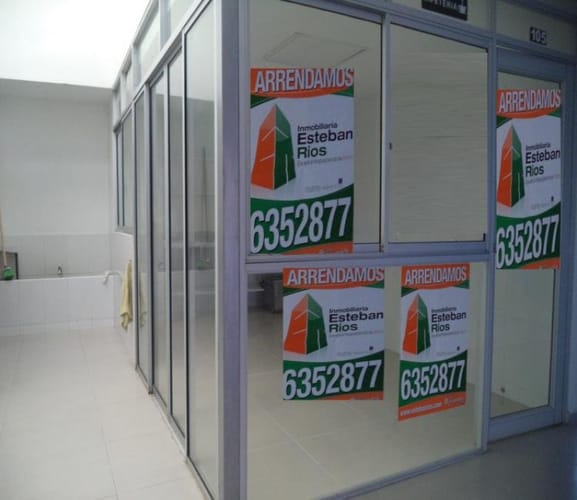 Local en arriendo en Universidad, Bucaramanga, 15 m² · foto 2 de 4