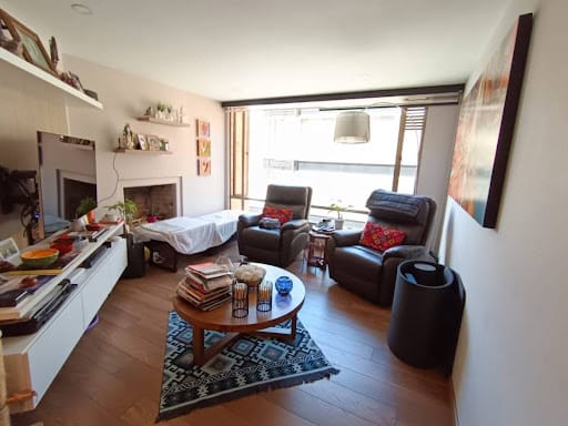 Apartamento de 2 alcobas en venta en Los Rosales, Bogotá, 85 m² · foto 7 de 16