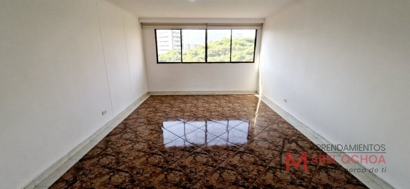 Apartamento de 4 alcobas en arriendo en Lalinde, Medellín, 320 m² · foto 7 de 24