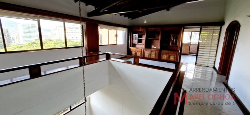 Apartamento de 4 alcobas en arriendo en Lalinde, Medellín, 320 m² · foto 16 de 24