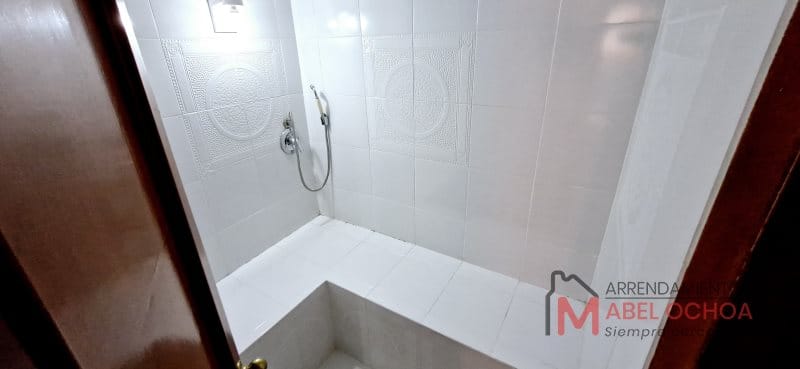 Apartamento de 4 alcobas en arriendo en Lalinde, Medellín, 320 m² · foto 18 de 24