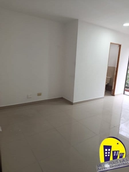 Local en arriendo en Centro, Bello, 24 m² · foto 5 de 7