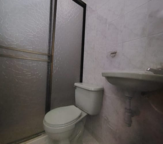 Casa de 6 alcobas en arriendo en Centro, Piedecuesta, 350 m² · foto 7 de 20