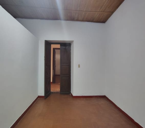 Casa de 6 alcobas en arriendo en Centro, Piedecuesta, 350 m² · foto 9 de 20