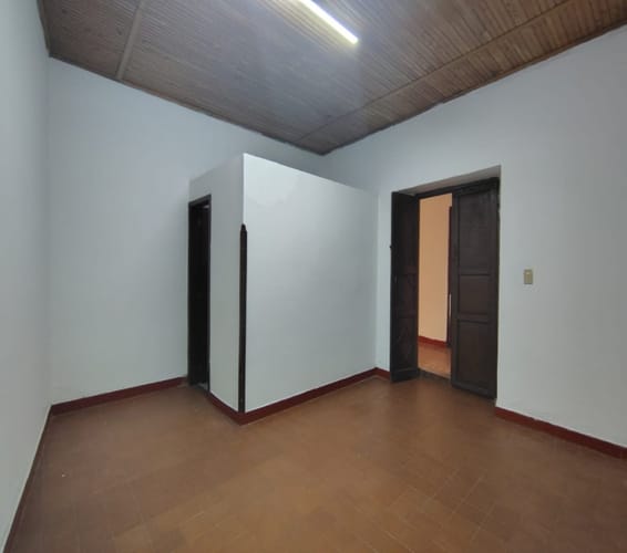 Casa de 6 alcobas en arriendo en Centro, Piedecuesta, 350 m² · foto 10 de 20