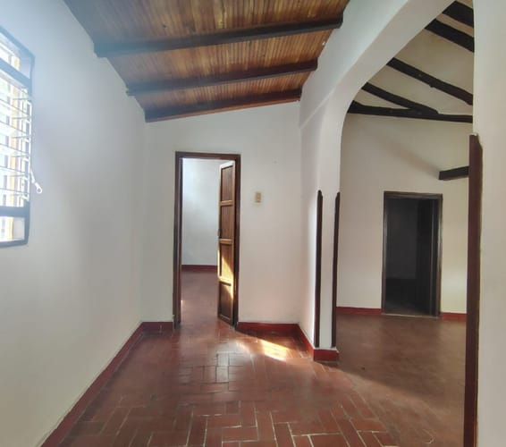 Casa de 6 alcobas en arriendo en Centro, Piedecuesta, 350 m² · foto 15 de 20