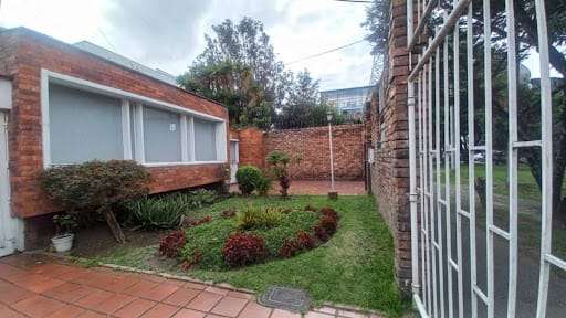 Casa de 5 alcobas en venta en El Contador, Bogotá, 260 m² · foto 4 de 21