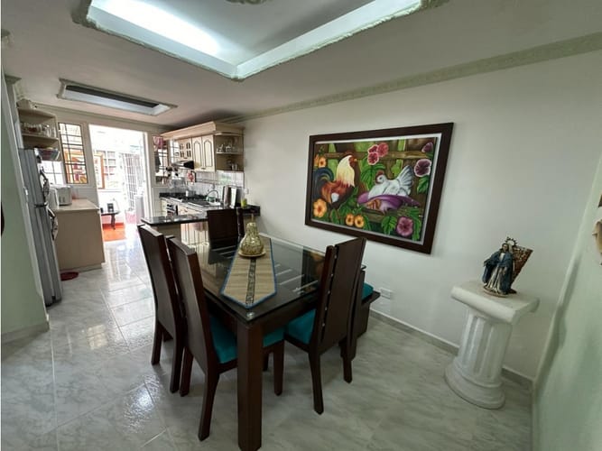 Casa de 5 alcobas en venta en Avenida 19 Norte, Armenia, 230 m² · foto 4 de 18