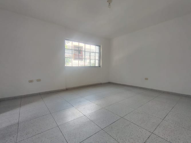 Oficina en arriendo en San Francisco, Bucaramanga, 35 m² · foto 3 de 8