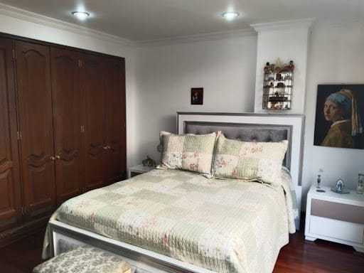 Apartamento de 3 alcobas en venta en Los Rosales, Bogotá, 189 m² · foto 17 de 24