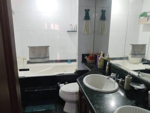 Apartamento de 3 alcobas en venta en Los Rosales, Bogotá, 189 m² · foto 20 de 24
