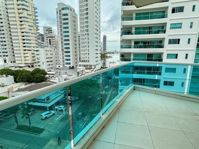 Apartamento de 3 alcobas en venta en Castillogrande, Cartagena, 150 m² · foto 5 de 18
