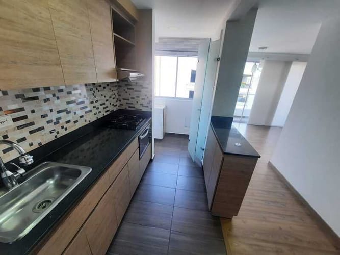 Apartamento de 3 alcobas en arriendo en Prados De Sabaneta, Sabaneta, 72 m² · foto 4 de 14