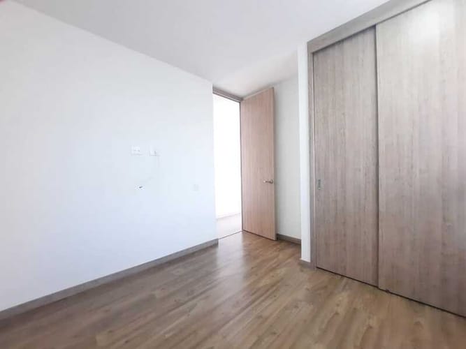 Apartamento de 3 alcobas en arriendo en Prados De Sabaneta, Sabaneta, 72 m² · foto 9 de 14