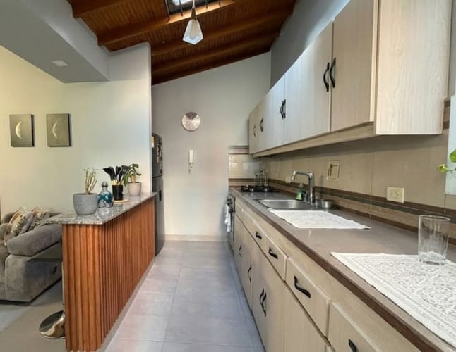 Apartamento de 3 alcobas en arriendo en Laureles, Medellín, 80 m² · foto 4 de 11