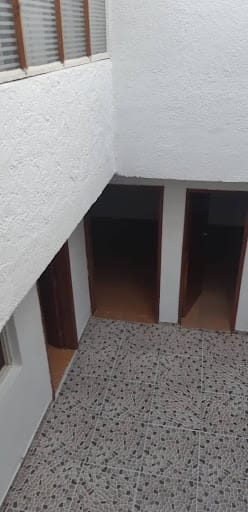 Casa de 8 alcobas en venta en Los Molinos, Bogotá, 227 m² · foto 8 de 11