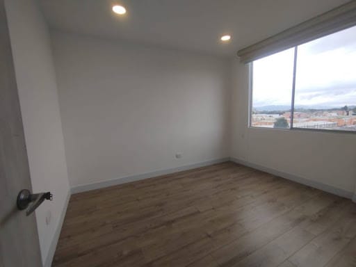 Apartamento de 2 alcobas en arriendo en Cn Los Arboles, Chía, 59 m² · foto 9 de 12