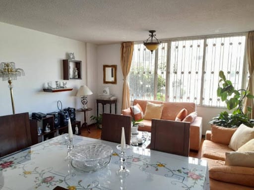 Apartamento de 2 alcobas en venta en Polo Club, Bogotá, 91 m² · foto 2 de 17