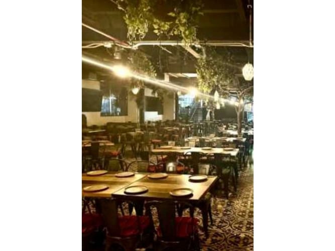 Local en venta en Ciudad Jardin, Cali, 1919 m² · foto 2 de 18